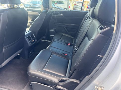 Used 2018 Volkswagen Atlas SE FWD image 11