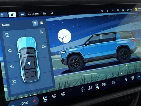 Used 2023 Rivian R1S Adventure image 48