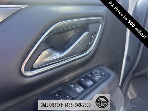 Used 2024 Chevrolet Suburban RST w/ Luxury Package image 11