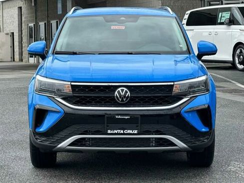 New 2024 Volkswagen Taos SE image 9