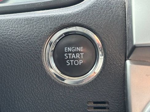 Used 2022 Toyota 4Runner SR5 Premium w/ Moonroof Package RWD image 14
