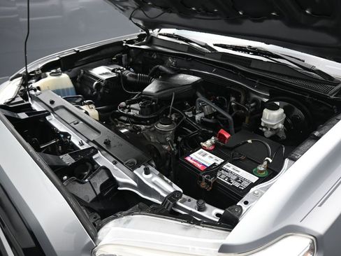 Used 2020 Toyota Tacoma SR w/ SR Convenience Package RWD image 51