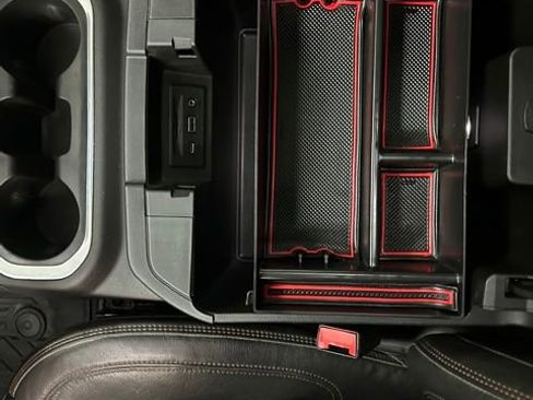 Used 2020 GMC Sierra 1500 AT4 w/ AT4 Premium Package AWD/4WD image 23