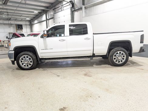 Used 2016 GMC Sierra 3500 Denali w/ Duramax Plus Package AWD/4WD image 6