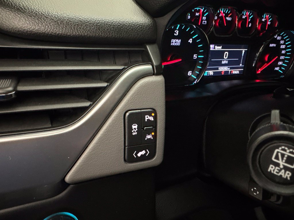 Used 2019 Chevrolet Suburban LT w/ LT Signature Package AWD/4WD image 29