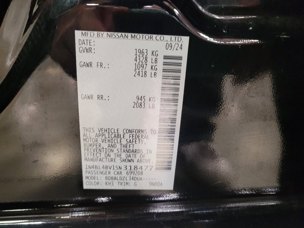 Used 2025 Nissan Altima 2.5 S FWD image 33