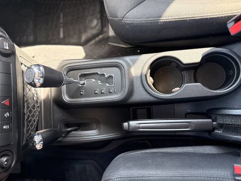 Used 2015 Jeep Wrangler Unlimited Sport image 34