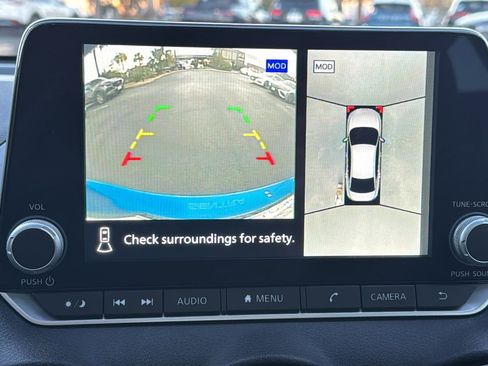 Used 2024 Nissan Sentra SR w/ SR Premium Package image 26