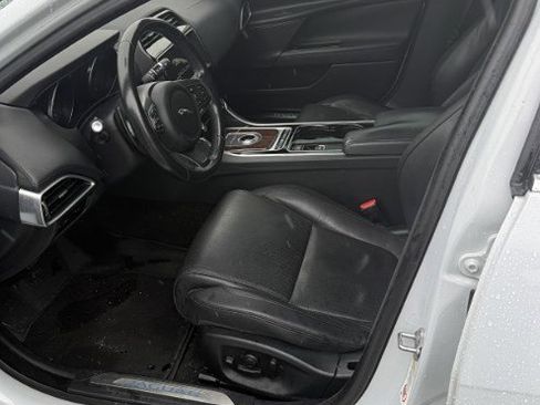 Used 2017 Jaguar XE First Edition image 2