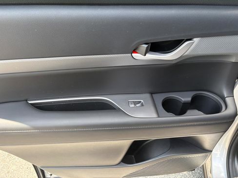 Used 2025 Hyundai Palisade SEL FWD image 16