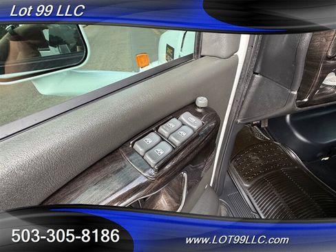 Used 2009 GMC TopKick C4500 2WD Crew Cab image 31