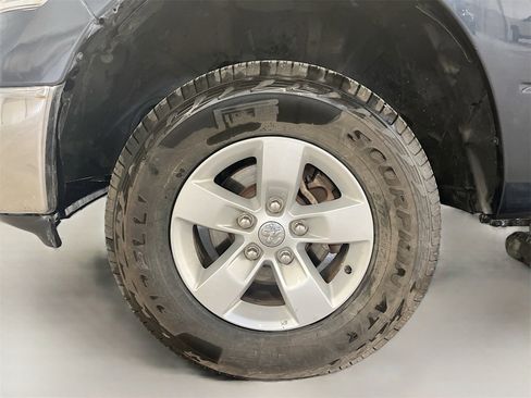 Used 2021 RAM 1500 Tradesman w/ Chrome Plus Package image 31