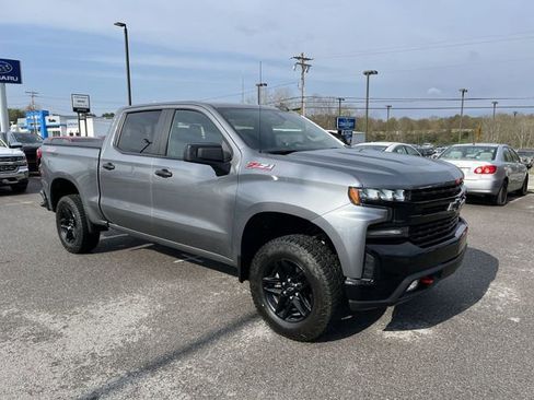 Used 2021 Chevrolet Silverado 1500 LT Trail Boss w/ Convenience Package II image 11