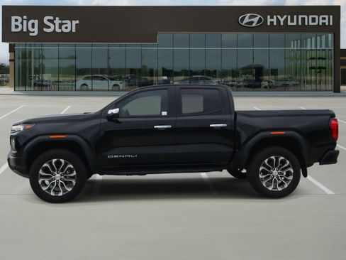 Used 2023 GMC Canyon Denali AWD/4WD image 2