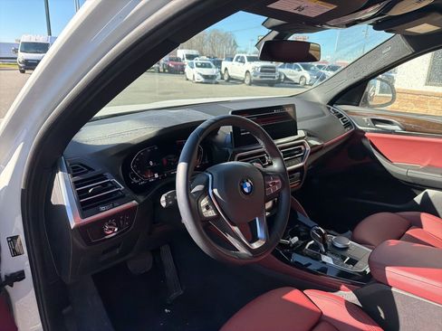 Used 2022 BMW X4 xDrive30i w/ Convenience Package image 4