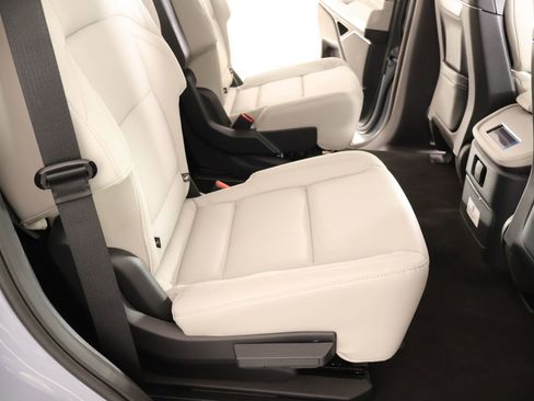 New 2026 Lincoln Navigator Reserve AWD/4WD image 16