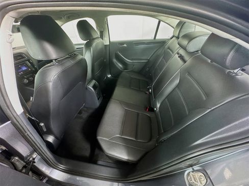 Used 2016 Volkswagen Jetta SEL w/ Lighting Package image 22
