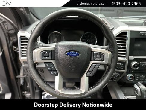 Used 2016 Ford F150 Platinum w/ Equipment Group 701A Luxury AWD/4WD image 29