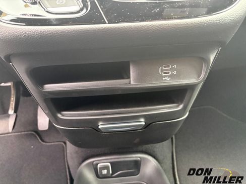 New 2026 Chrysler Voyager LX image 18