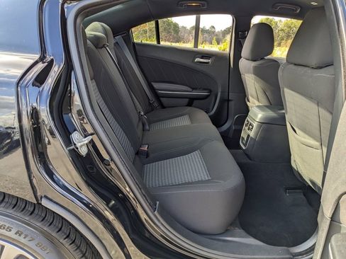 Used 2023 Dodge Charger SXT image 40