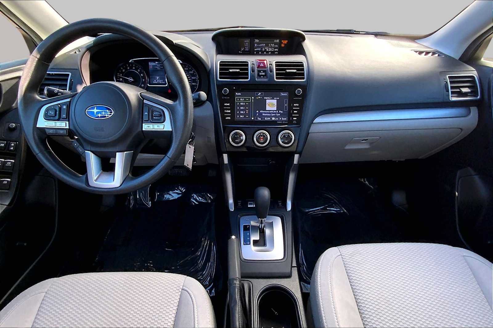 Used 2017 Subaru Forester 2.5i Premium AWD/4WD image 16