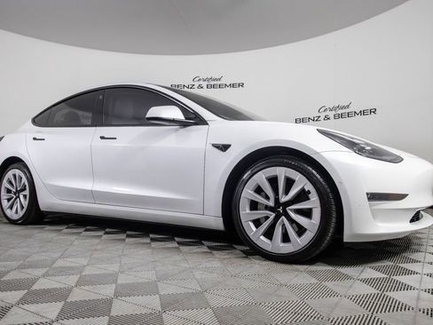 Used 2021 Tesla Model 3 Long Range image 3