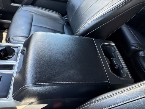 Used 2019 Ford F150 Lariat image 43