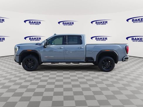 Used 2024 GMC Sierra 2500 AT4 w/ Technology Package AWD/4WD image 8