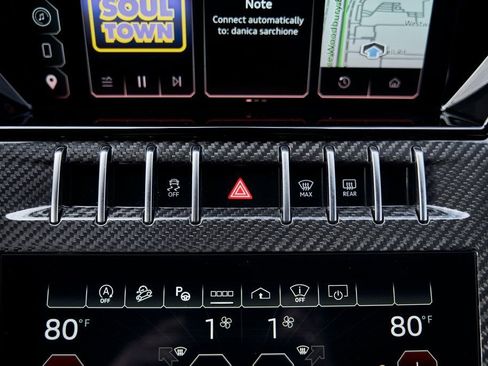 Used 2024 Lamborghini Urus Performante AWD/4WD image 82
