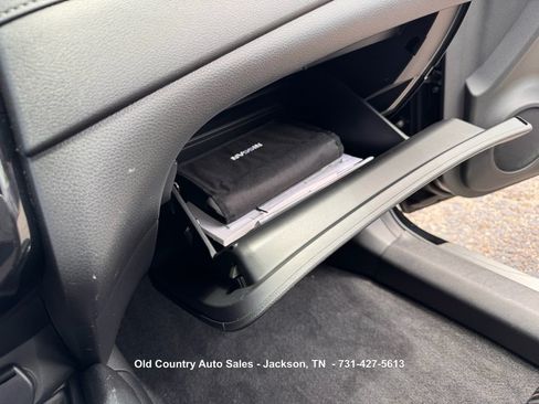 Used 2019 Nissan Rogue SV w/ Premium Package FWD image 39