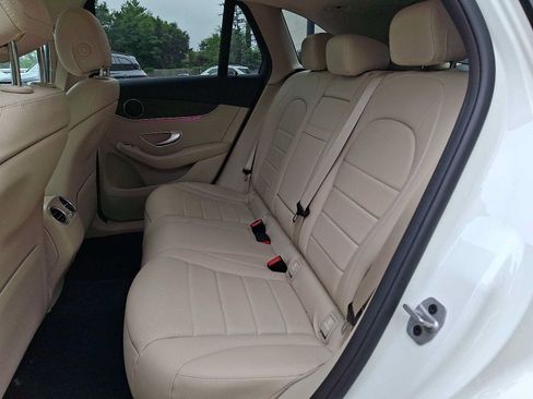 Certified 2022 Mercedes-Benz GLC 300 4MATIC image 8