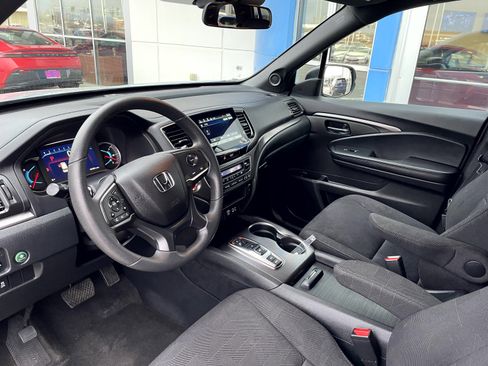 Certified 2022 Honda Pilot Sport image 11