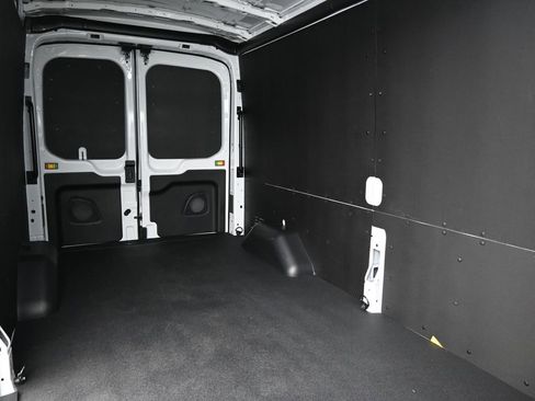 New 2026 Ford Transit 150 148 Medium Roof w/ Load Area Protection Package RWD image 16