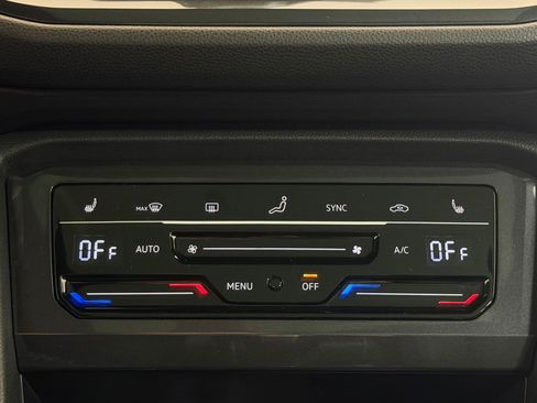 Used 2022 Volkswagen Tiguan SE R-Line AWD/4WD image 17