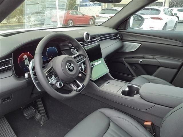 Used 2023 Maserati Grecale Modena AWD/4WD image 11