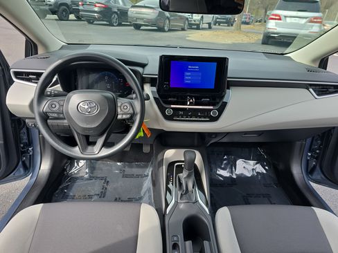 Used 2026 Toyota Corolla LE image 20