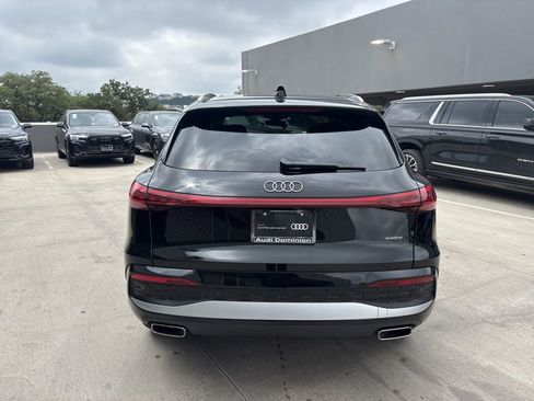 Used 2025 Audi Q5 Premium w/ Convenience Package AWD/4WD image 7