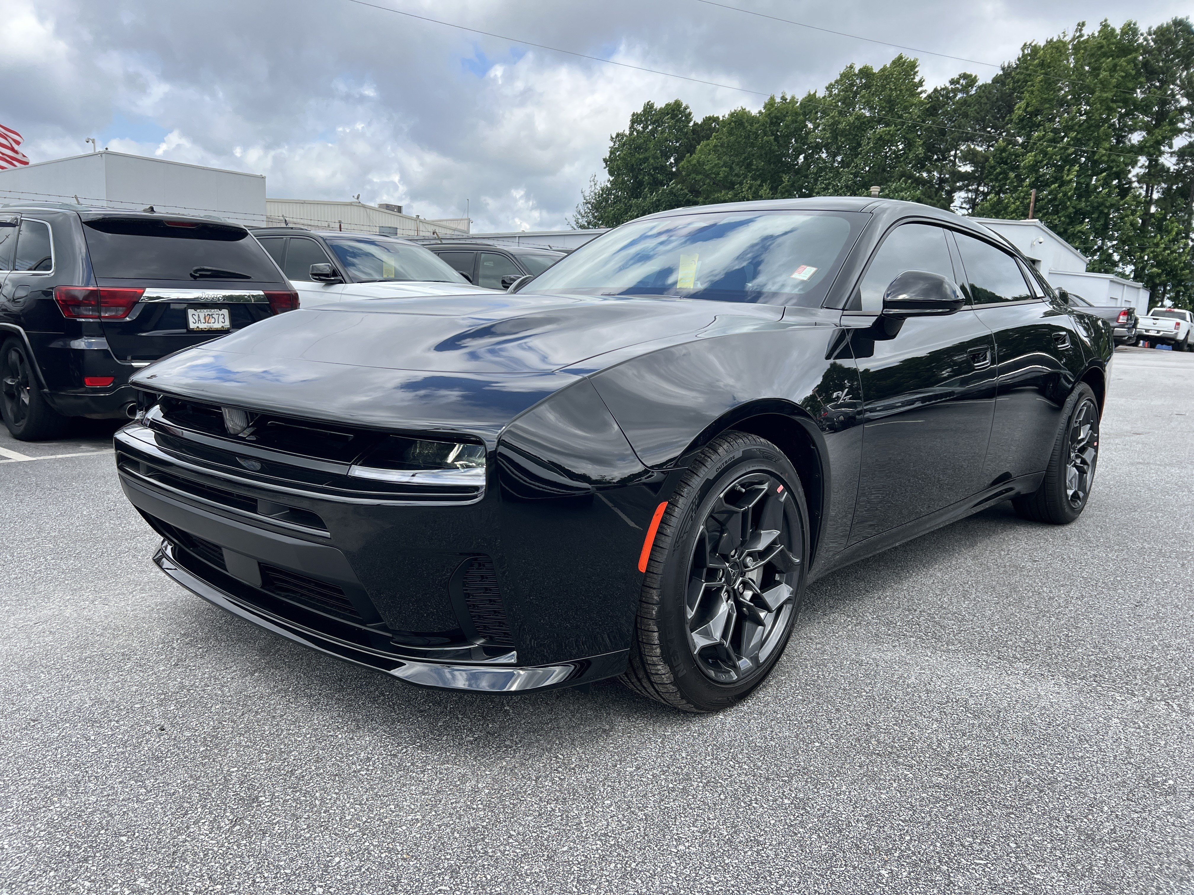 New 2026 Dodge Charger R/T w/ Blacktop Package AWD/4WD image 2