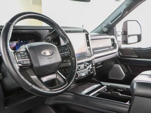 Used 2025 Ford F250 Platinum AWD/4WD image 26