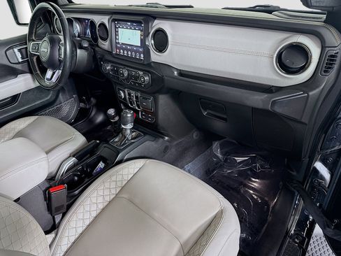 Used 2021 Jeep Wrangler Unlimited Sahara image 30