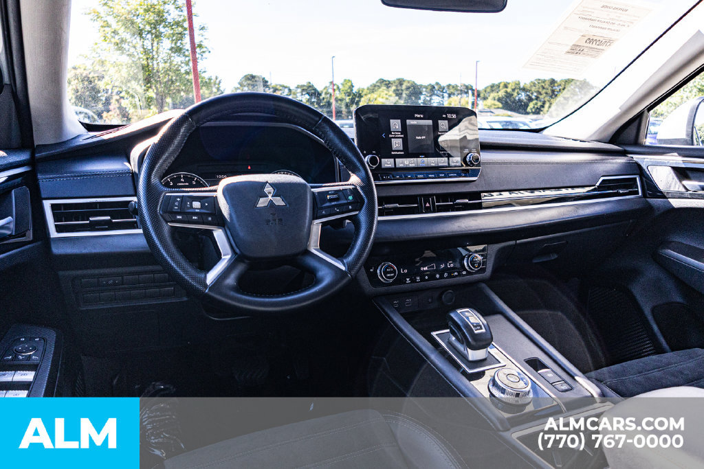 Used 2024 Mitsubishi Outlander SE AWD/4WD image 29