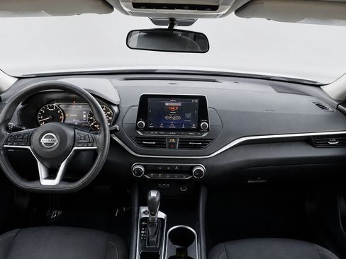 Used 2021 Nissan Altima 2.5 SV FWD image 19