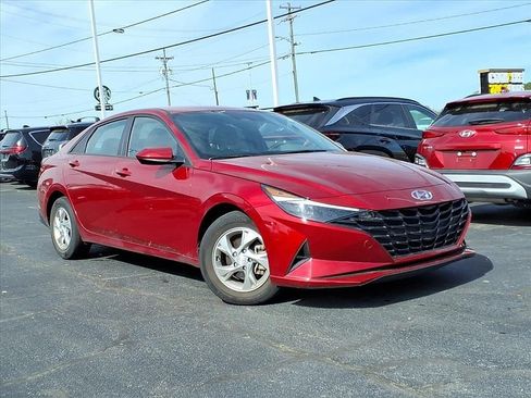 Certified 2023 Hyundai Elantra SE FWD image 1