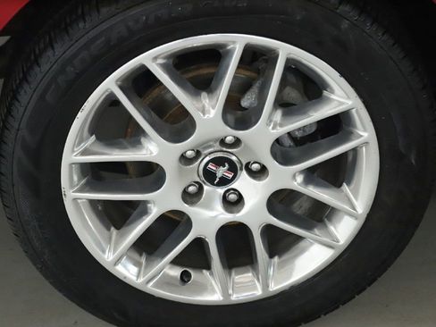 Used 2013 Ford Mustang Premium image 12