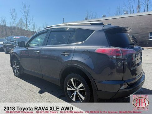 Used 2018 Toyota RAV4 XLE AWD/4WD image 4