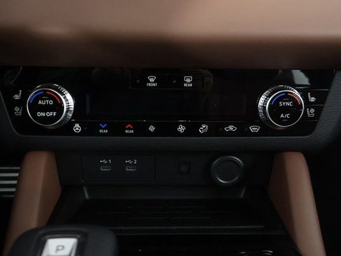 New 2025 Mitsubishi Outlander SEL image 55