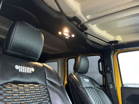 Used 2021 Jeep Wrangler Unlimited Sport image 18