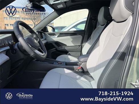 New 2026 Volkswagen Tiguan SE R-Line image 18