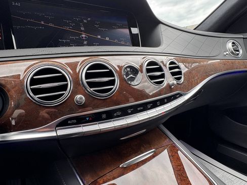 Used 2015 Mercedes-Benz S 550 4MATIC Sedan image 24