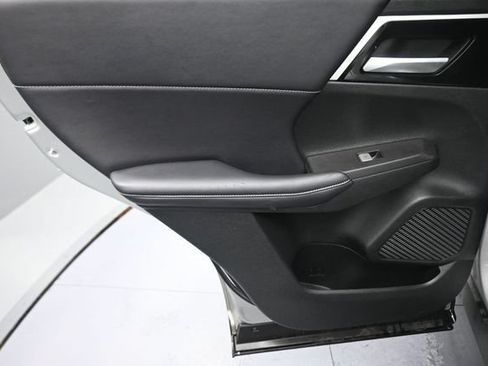 Used 2024 Mitsubishi Outlander SE AWD/4WD image 18
